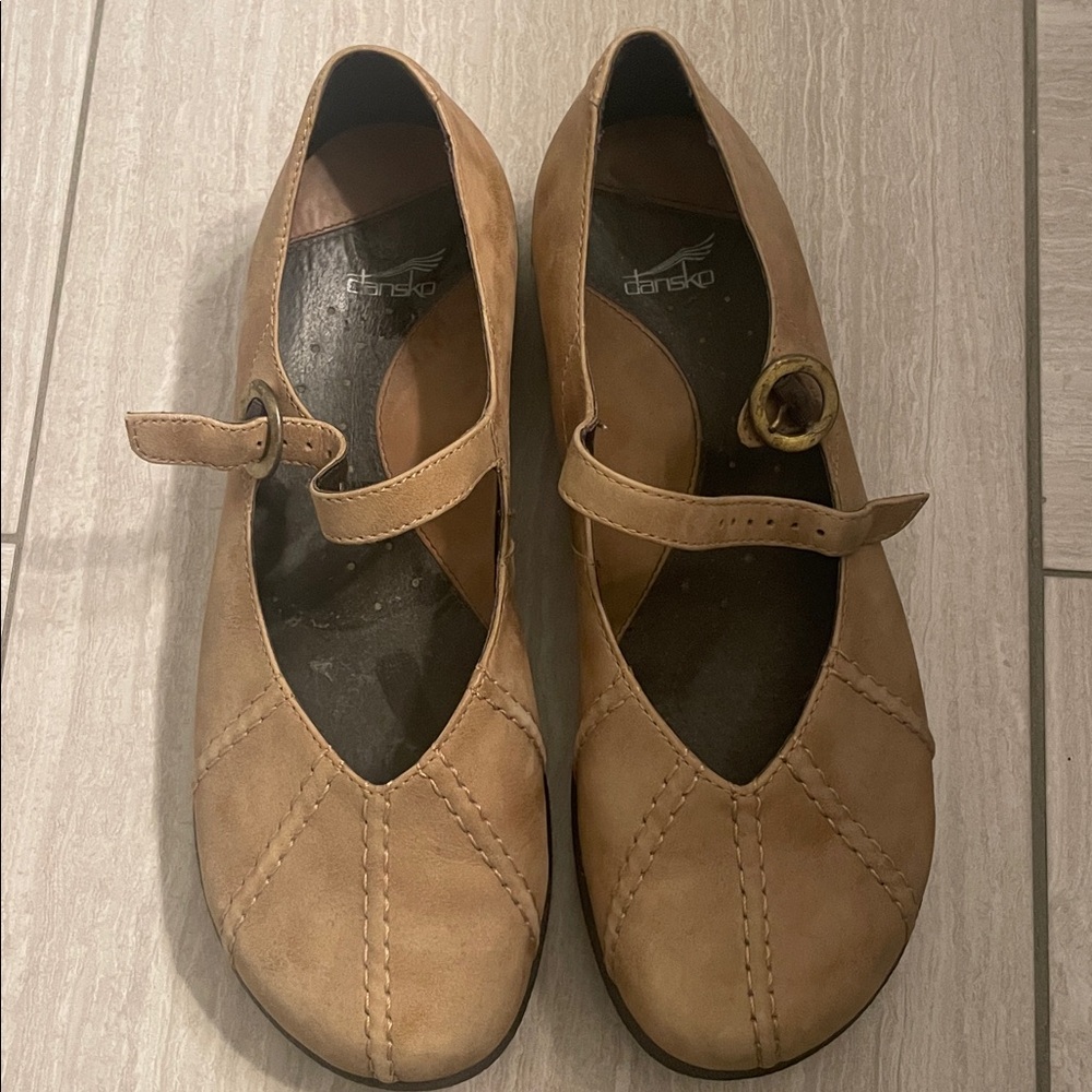 Dansko Mary Jane Tan Leather Clogs Women's Size 9